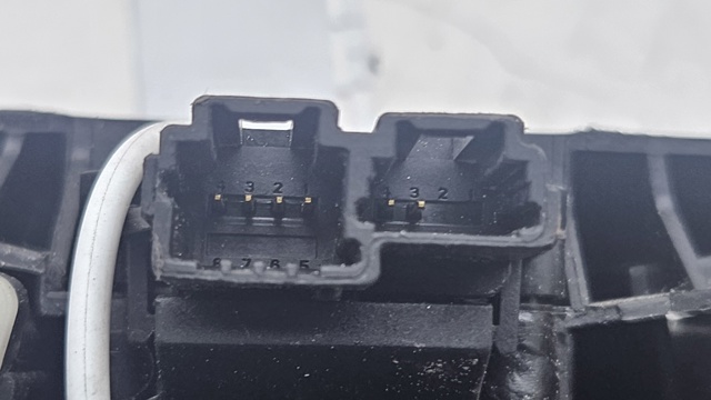 255676085R RENAULT Подрулевой переключатель купить в Кривой Рог
