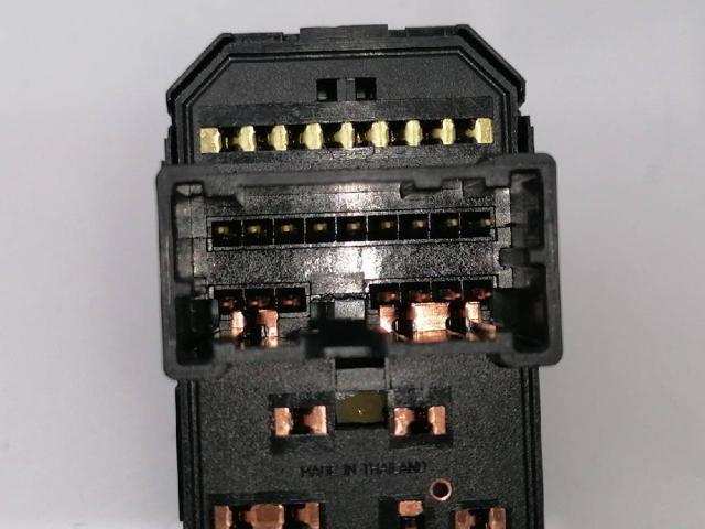 255701AM0A NISSAN купить в Ужгород