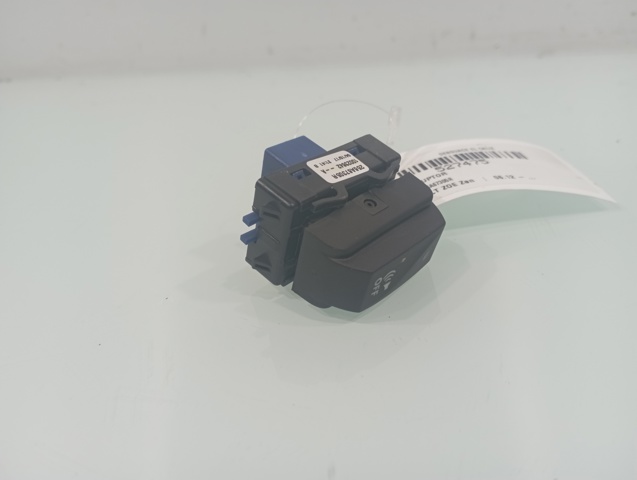 RENAULT 256A67305R в наличии Чернигов