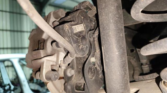 FORD 2571524 Суппорт задний левый в наличии Ровно