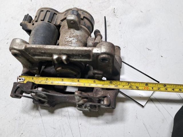 FORD 2571536 Суппорт тормозной задний правый в наличии Кривой Рог
