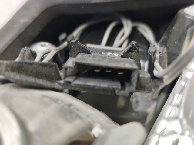 OPEL 25870194 Фонарь задний правый внутренний в наличии Николаев