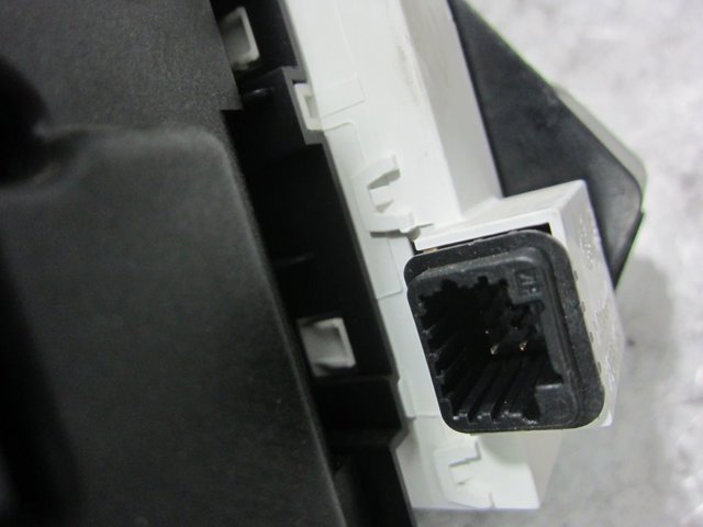 259151171R RENAULT Дисплей многофункциональный купить в Павлоград