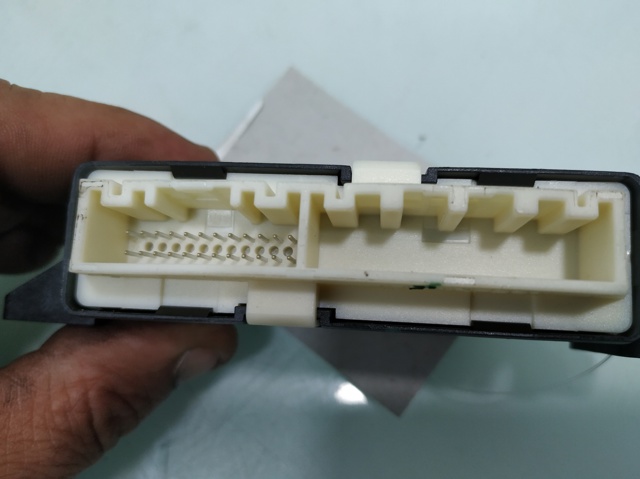 259900395R RENAULT Модуль управления парктроником купить в Ирпень