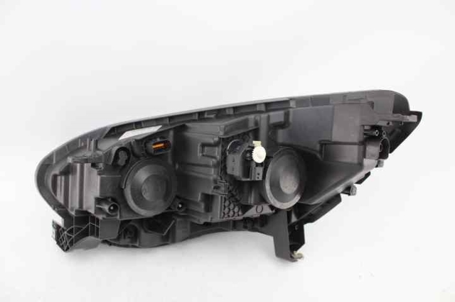 RENAULT 260101685R Фара правая в наличии Кривой Рог