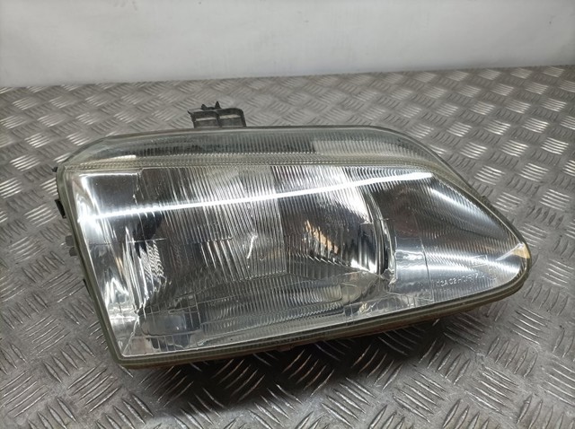 260101792R RENAULT Правая фара купить в Полтава