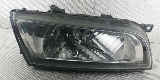 260101N726 NISSAN Фара правая купить в Львов