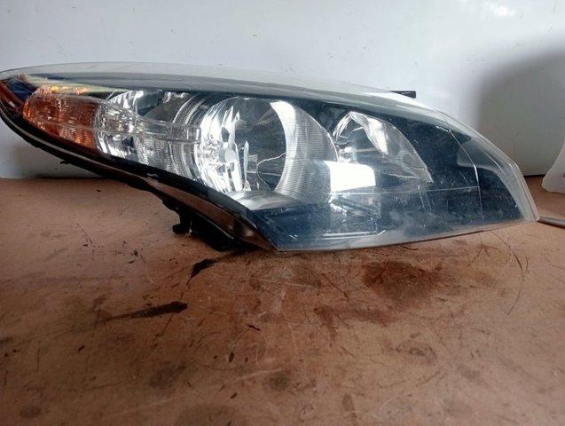 260102973R RENAULT Правая фара купить в Житомир