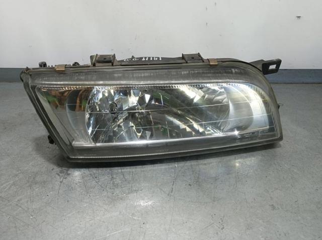 NISSAN 260102N325 Правая фара в наличии Кривой Рог
