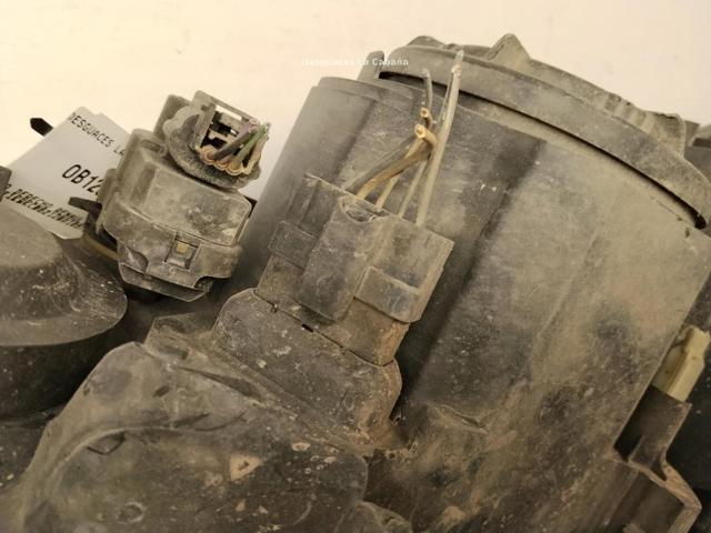 260103726R RENAULT Правая фара купить в Львов