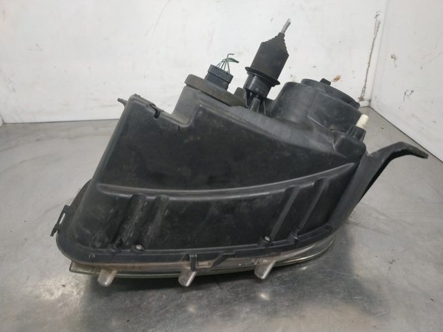 260103738R RENAULT Правая фара купить в Павлоград