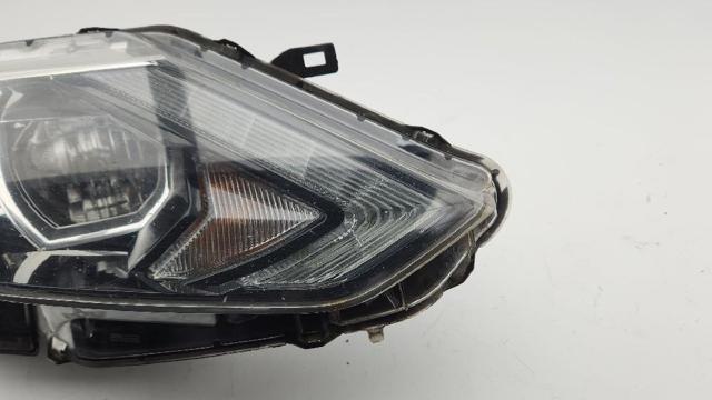 NISSAN 260104EH1A Фара правая в наличии Винница