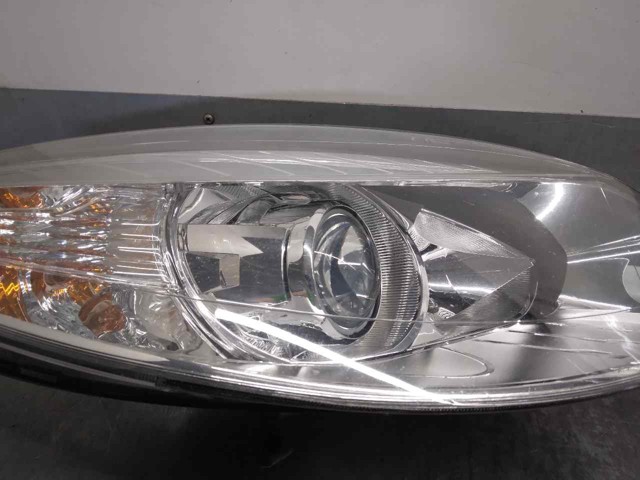 RENAULT 260105345R Правая фара в наличии Харьков
