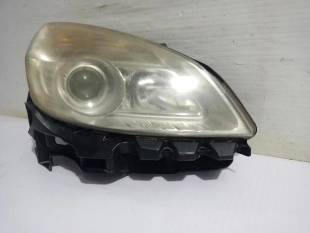 260105359R RENAULT Правая фара купить в Киев