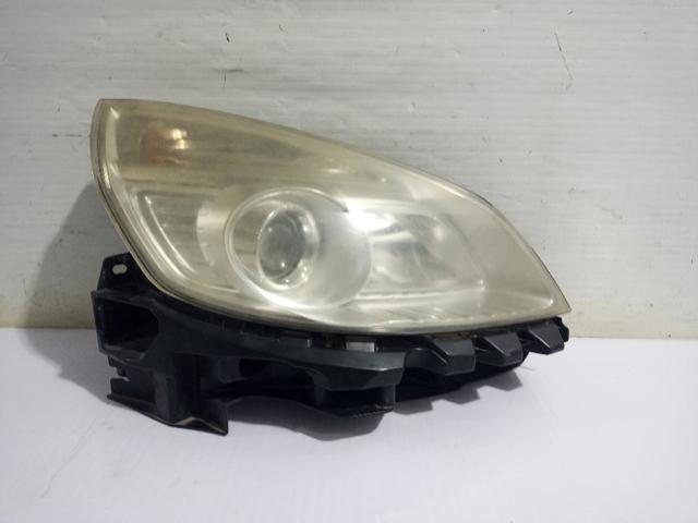 RENAULT 260105359R Правая фара в наличии Львов