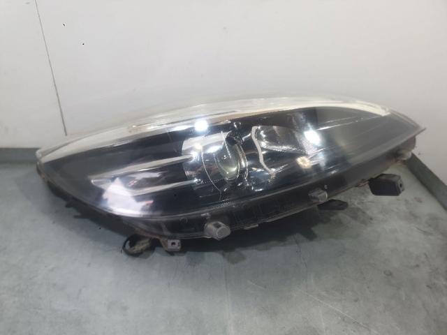 260106928R RENAULT Правая фара купить в Сумы