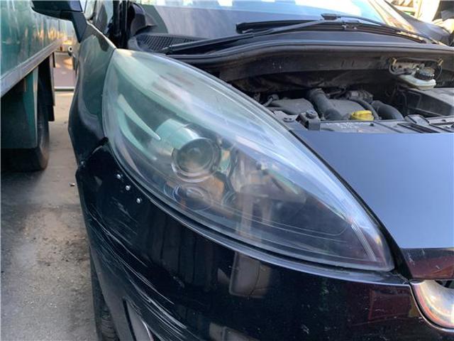 260106928R RENAULT Фара правая купить в Черновцы