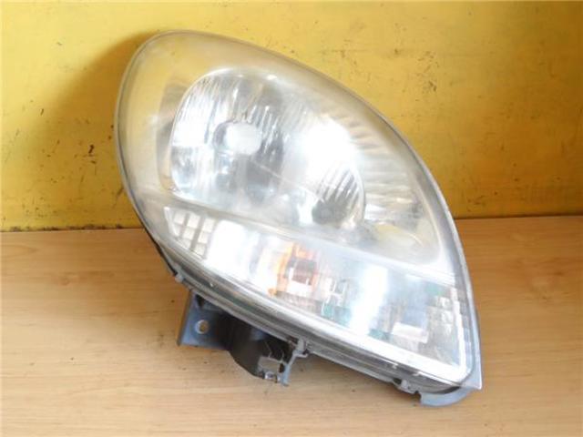 RENAULT 260107401R Правая фара в наличии Ужгород
