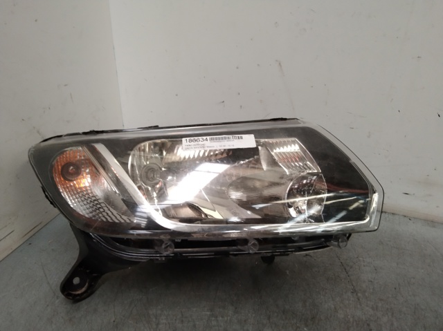 RENAULT 260107615R Правая фара в наличии Чернигов