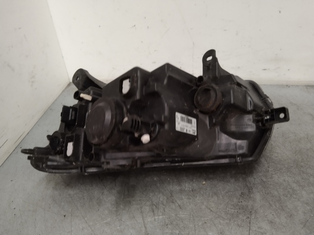 260107615R RENAULT Правая фара купить в Запорожье