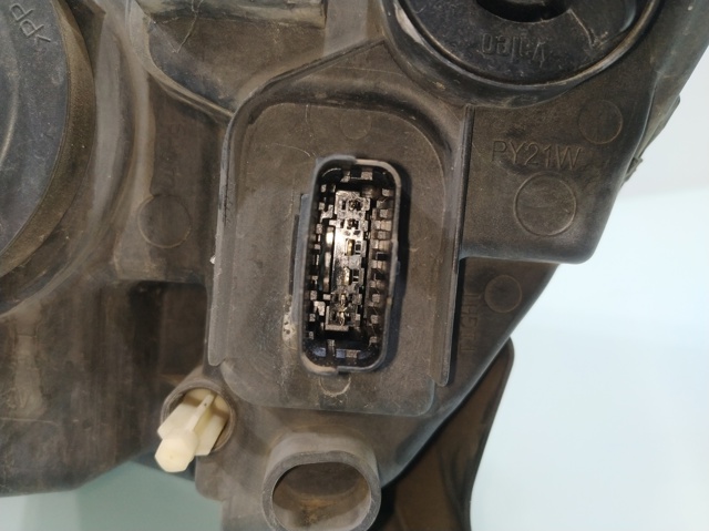 RENAULT 260107737R Фара правая в наличии Ужгород