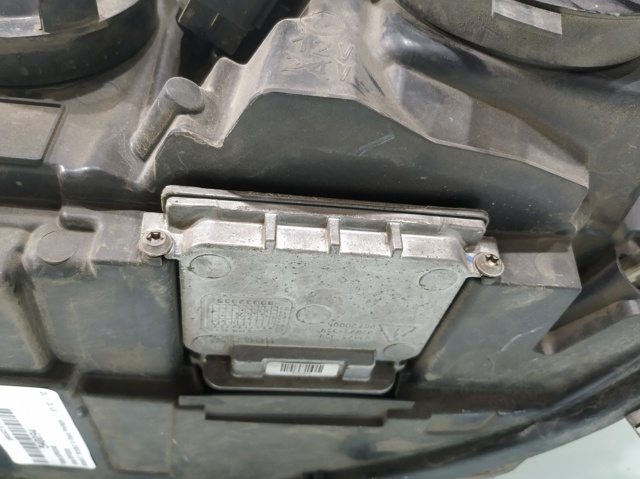 260108323R RENAULT Фара правая купить в Полтава