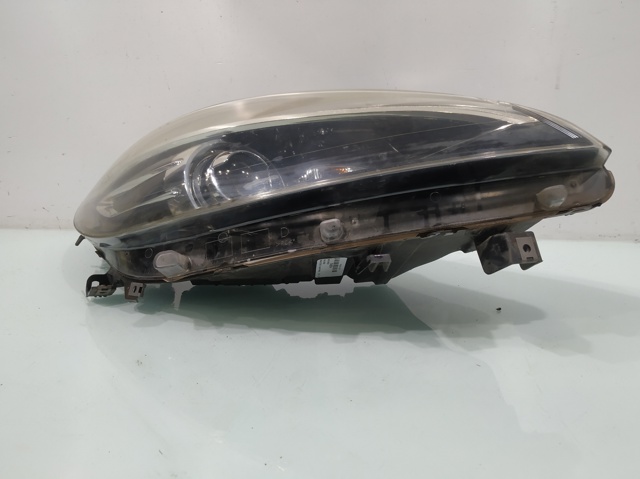 RENAULT 260108323R Фара правая в наличии Полтава