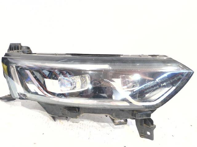 RENAULT 260108343R Правая фара в наличии Винница