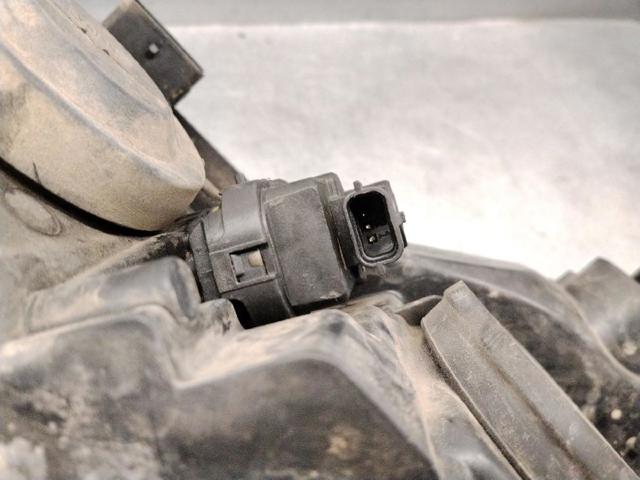 260108453R RENAULT Фара правая купить в Ужгород