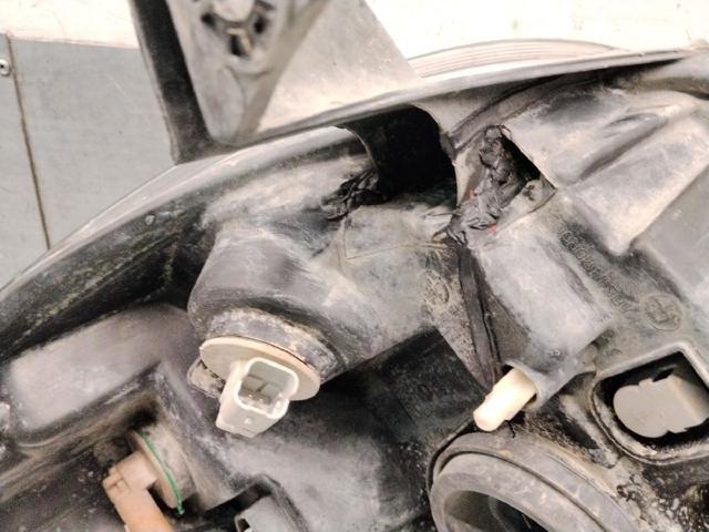 260109545R RENAULT Фара правая купить в Кривой Рог