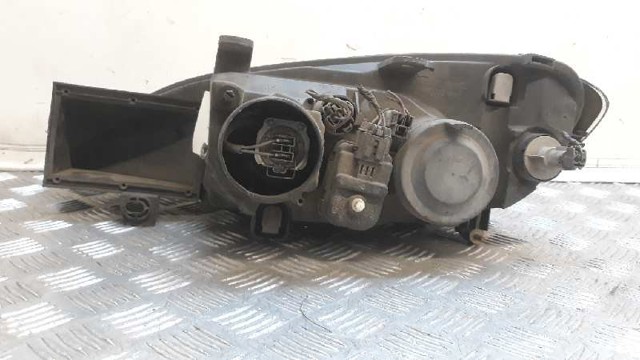 NISSAN 260109F686 Фара правая в наличии Запорожье