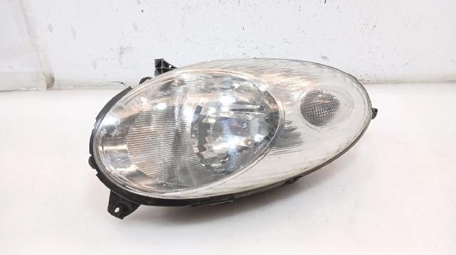 NISSAN 26010AX700 Фара правая в наличии Киев