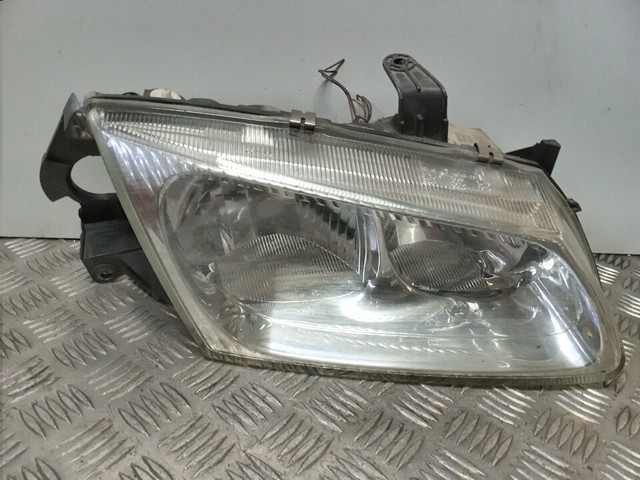 26010BN01A NISSAN Правая фара купить в Черкассы