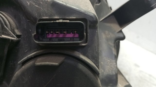 260600069R RENAULT Левая фара купить в Днепр