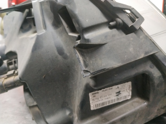 260601153R RENAULT Фара левая купить в Харьков