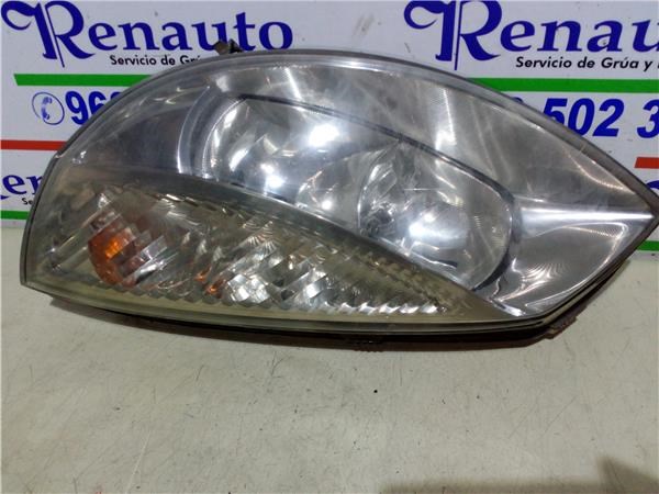 260605447R RENAULT Левая фара купить в Чернигов