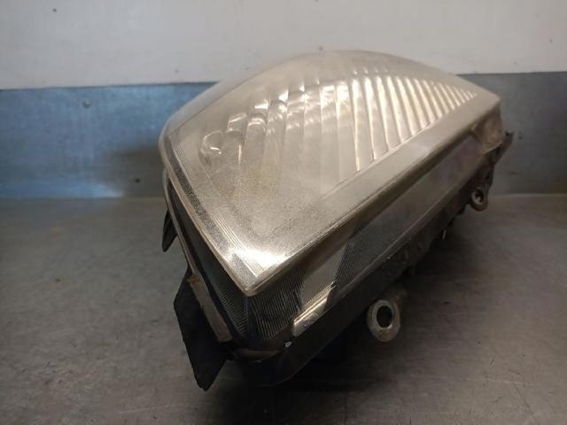 RENAULT 260605447R Левая фара в наличии Тернополь