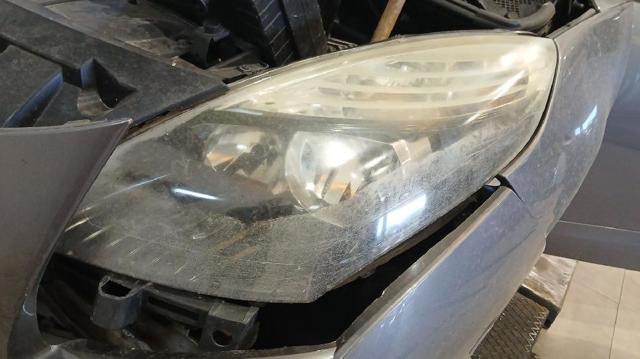 260606760R RENAULT Фара левая купить в Ровно