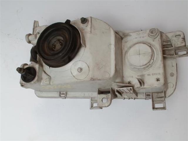 NISSAN 260607C002 Левая фара в наличии Львов
