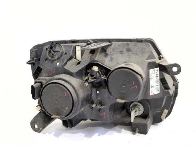 RENAULT 260608209R Левая фара в наличии Запорожье