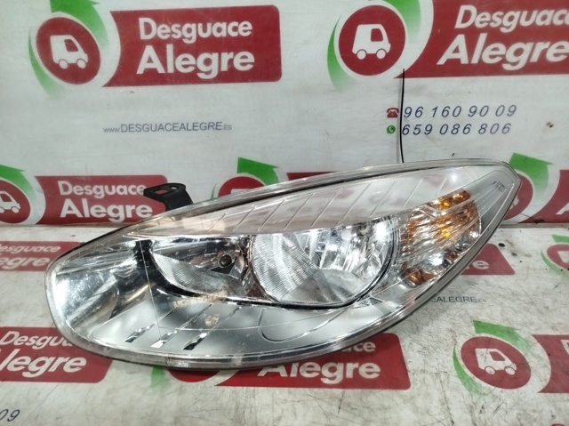 RENAULT 260608656R Левая фара в наличии Черкассы