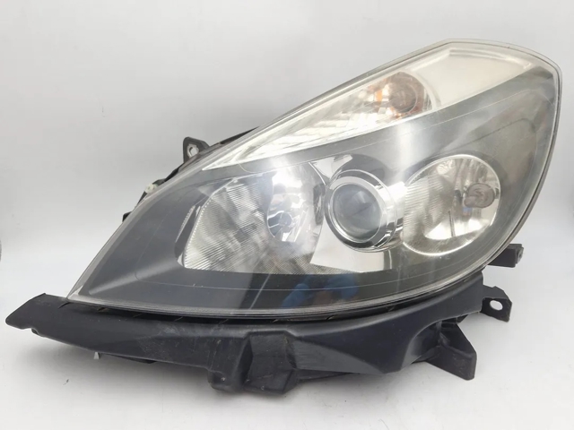 260608764R RENAULT Левая фара купить в Полтава