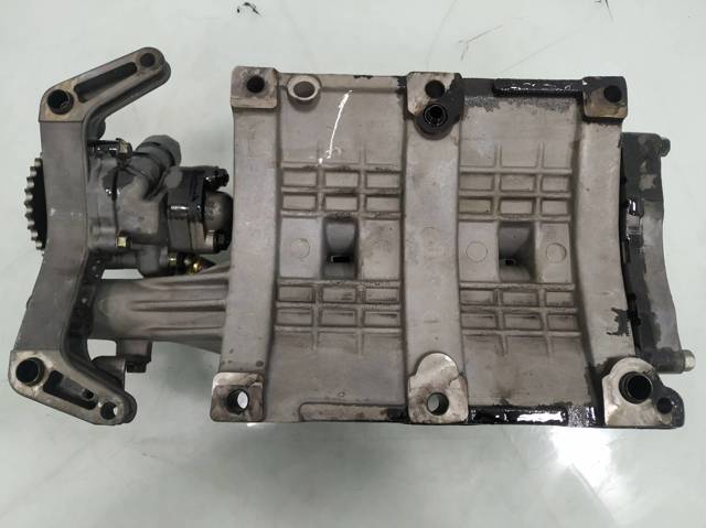 HYUNDAI 261004X100 Насос масляный в наличии Павлоград