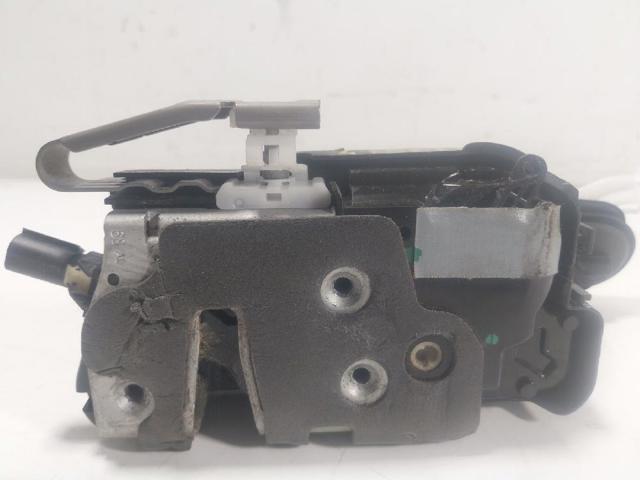 Fecho da porta dianteira esquerda Ford Kuga 3 DFK