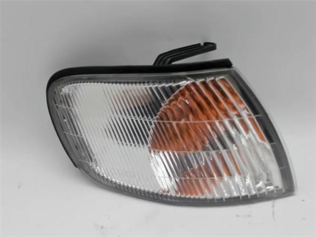 261301N025 NISSAN Указатель поворота правый купить в Чернигов