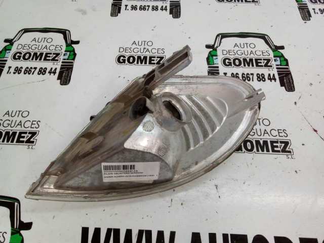 NISSAN 261301N025 Поворотник правый в наличии Запорожье
