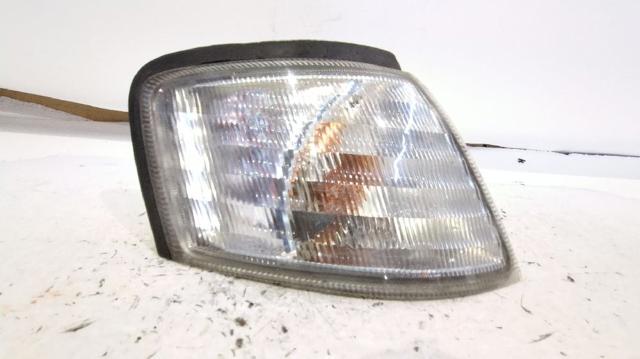 NISSAN 261302F000 Указатель поворота правый в наличии Полтава