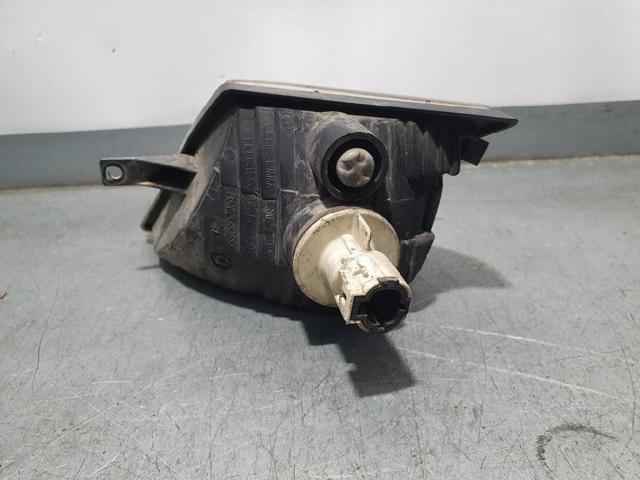 NISSAN 26130BC400 Поворотник правый в наличии Ужгород