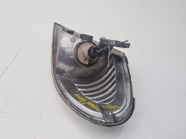 26130BM415 NISSAN Указатель поворота правый купить в Запорожье