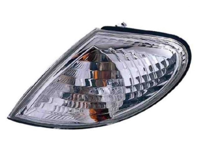 NISSAN 26135BM415 Поворотник левый в наличии Полтава